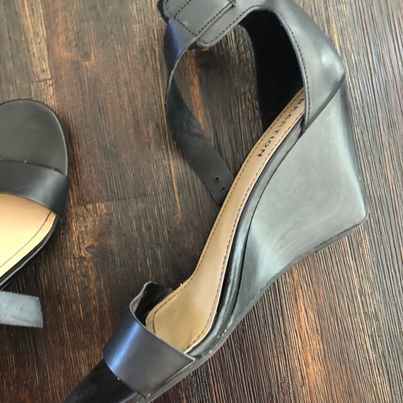 Kenneth Cole Reaction Shoes - Kenneth Cole black wedge sandals Kenneth Cole Reaction Shoes - Kenneth Cole black wedge sandals